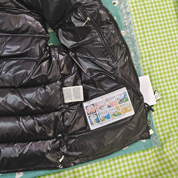 Moncler Padded Logo-Patch Black Down Jacket Gilet - Picture 8 of 10